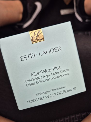 Estée lauder nightwear plus - estée,